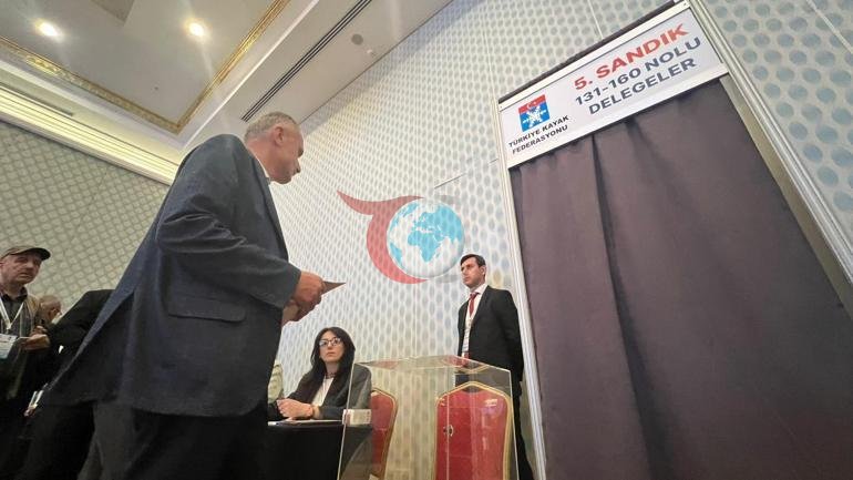 Türkiye Kayak Federasyonu başkanı yeniden Süleyman Şahin oldu