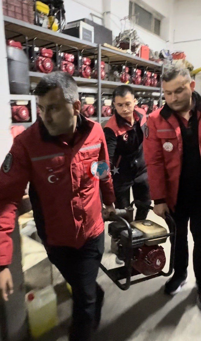 Çorum Belediyesi'nden Havza'ya Sel Yardımı