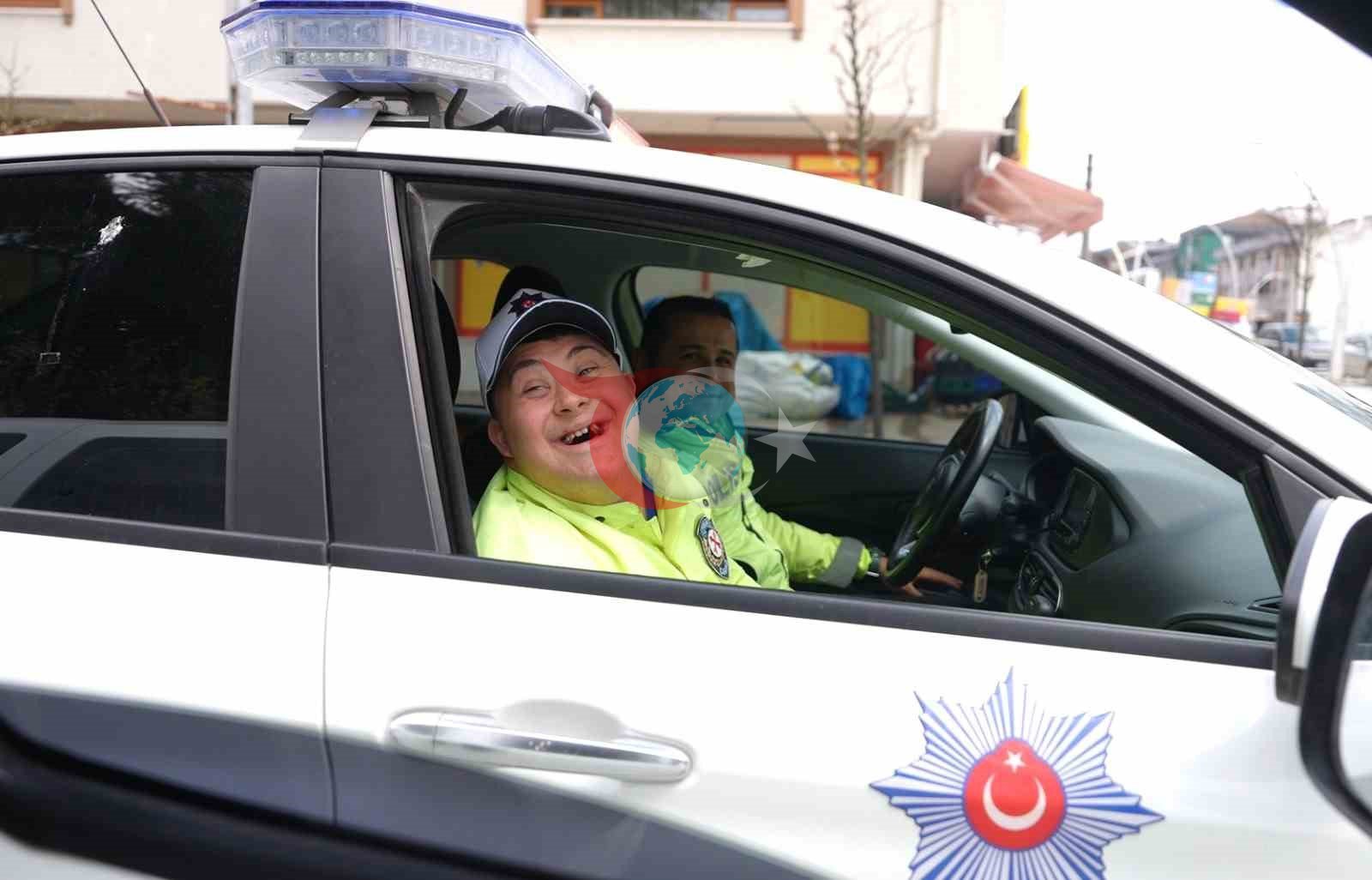 Down Sendromlu Oğuz Kaan'ın Polislik Hayali Gerçek Oldu