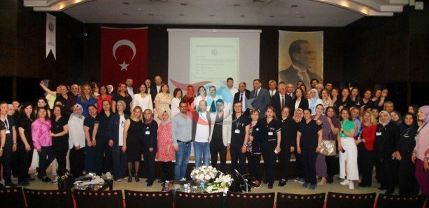 Gaziantep Üniversitesi'nde Hemşireler Haftası Renkli Kutlandı