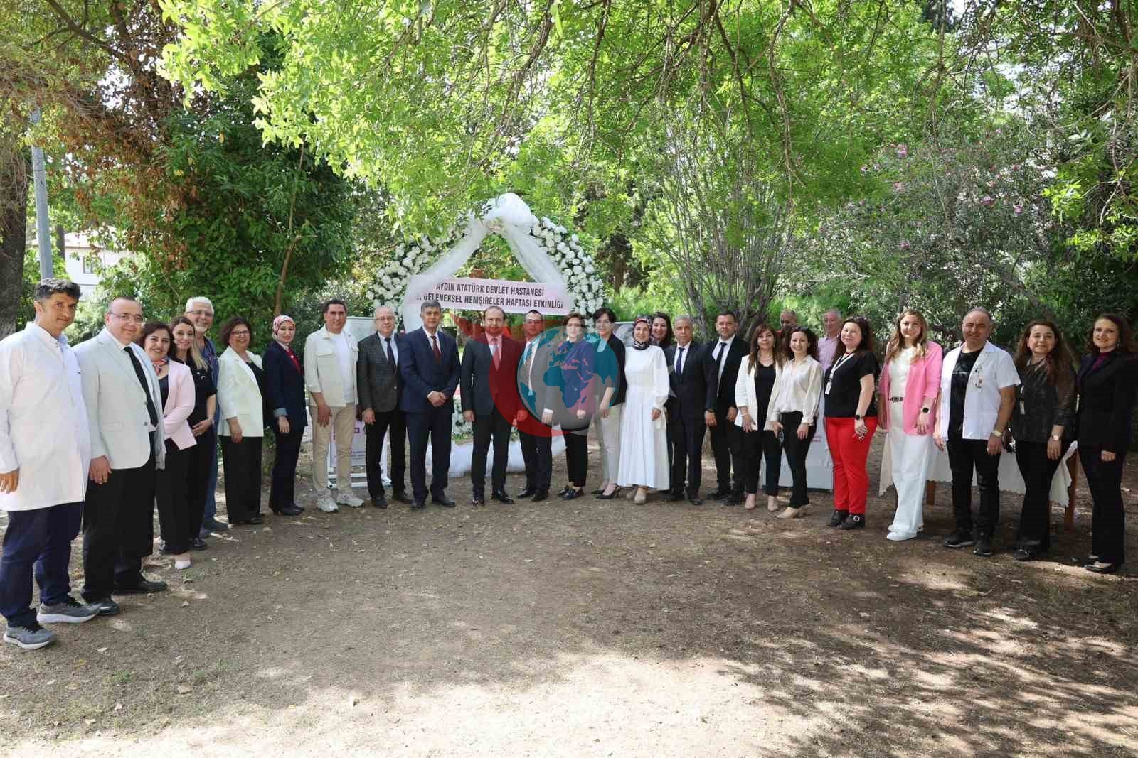 Meslekte 36’ıncı yılını tamamlayan hemşirelere plaket takdim edildi