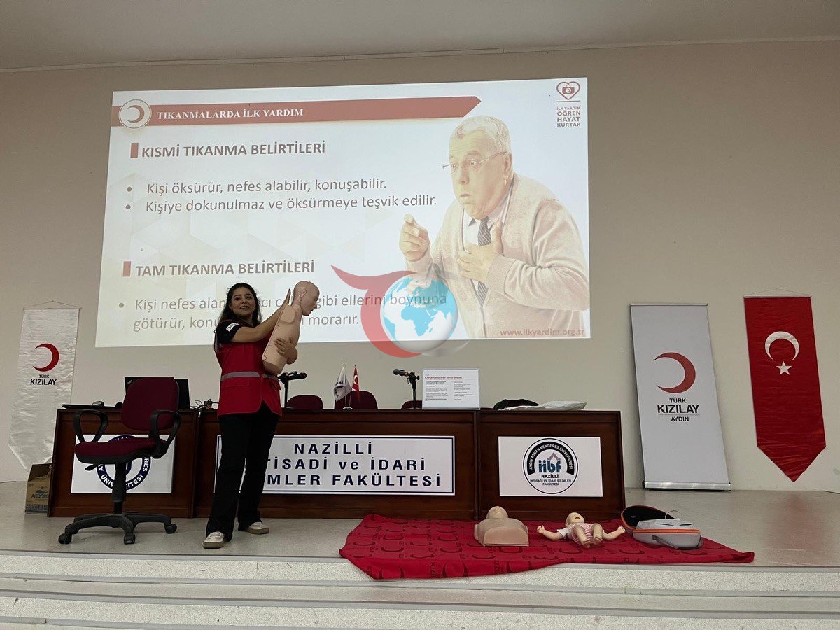 Kızılay'dan Gençlere Afet ve Sağlık Eğitimi Desteği
