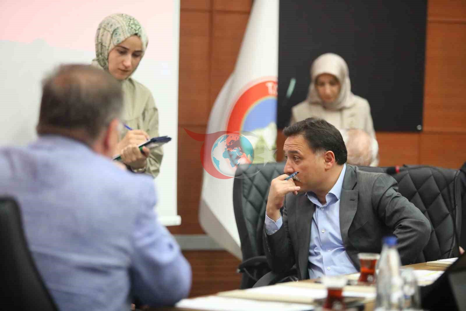 Vali Gökmen Çiçək Vətəndaşlarla Ünsiyyəti Gücləndirir