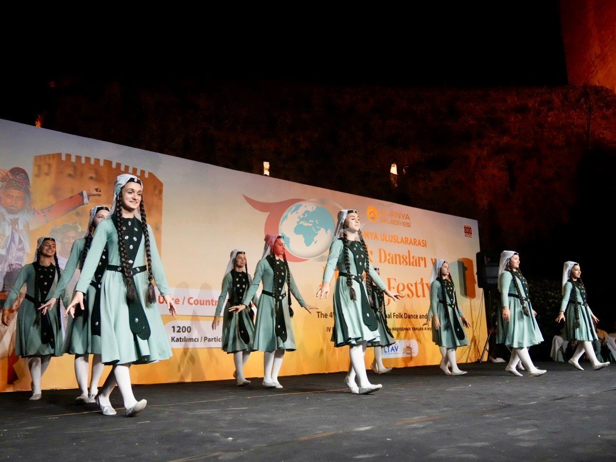 Alanya'da Kültürleri Buluşturan Festival Coşkusu Başladı