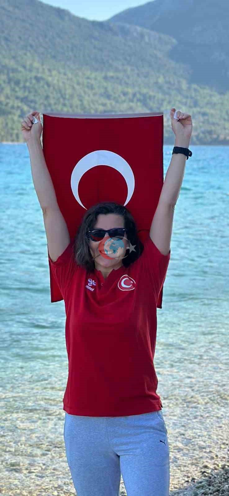 Birgül Erken&rsquo;den Finlandiya&rsquo;da buzun altında rekor