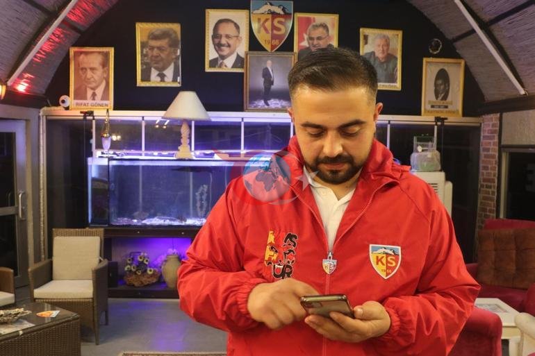 Kayserispor’un küme düşmesi sonrası deplasman tribününde ağlayan taraftar: Çok garip bir duyguydu