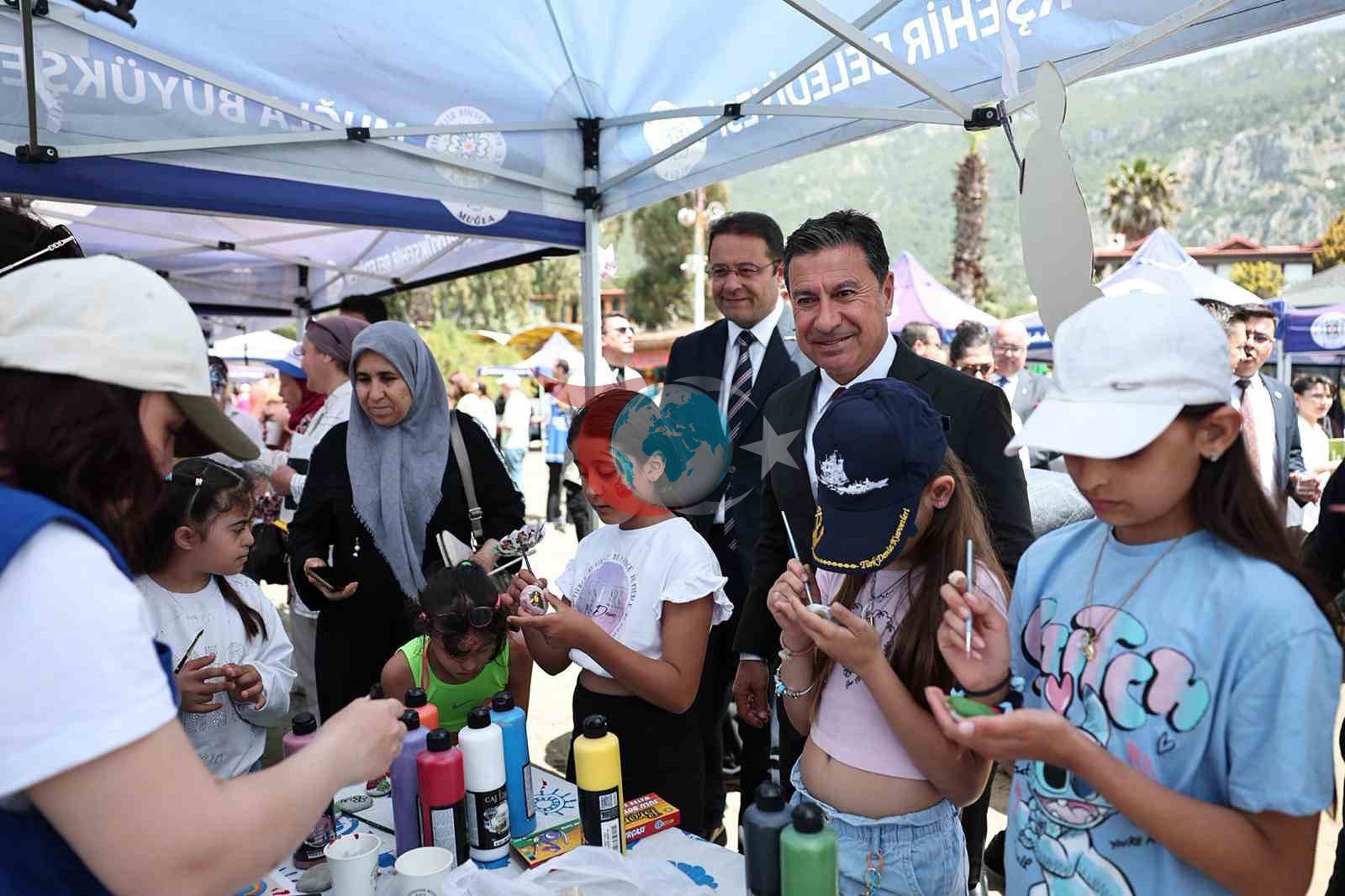 Akyaka Uçurtma Şenliği: Gökyüzü Renklerle Şenlendi
