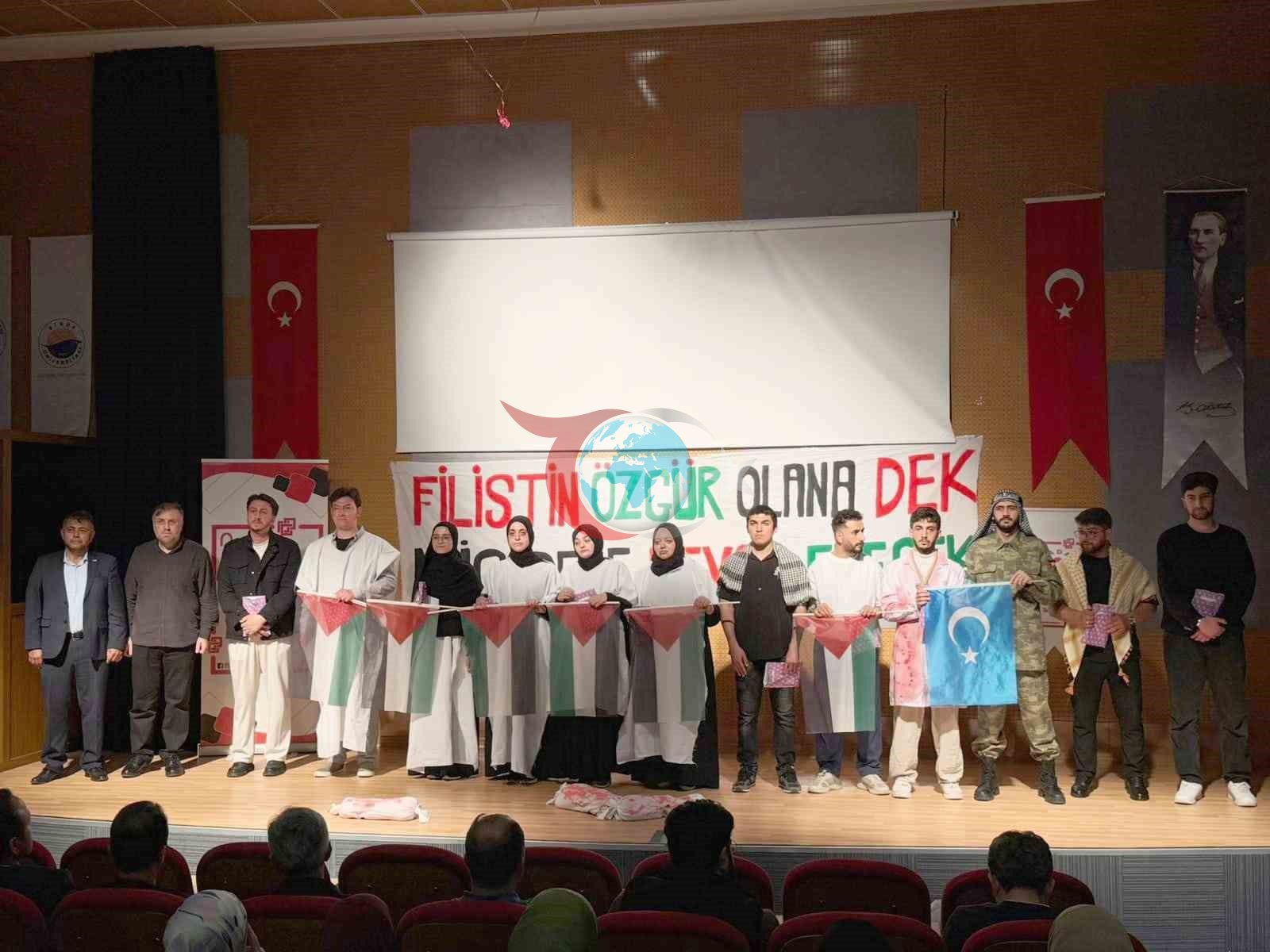 Sinop'ta Ümmet Coğrafyası Konferansı Yoğun İlgi Gördü