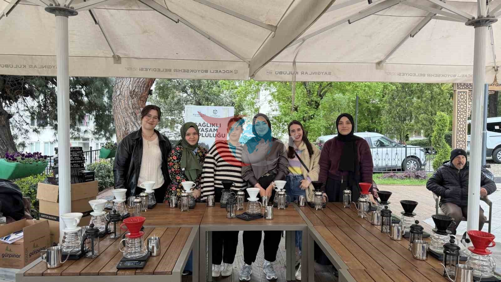Kocaeli'de Kuşakları Birleştiren Kahve ve Şiir Etkinliği