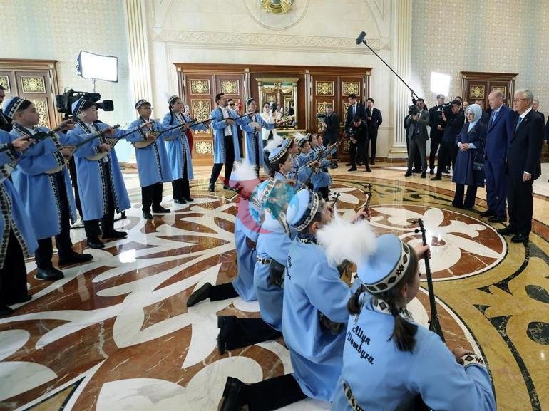 Cumhurbaşkanı Erdoğan, Kazakistanda resmi törenle karşılandı
