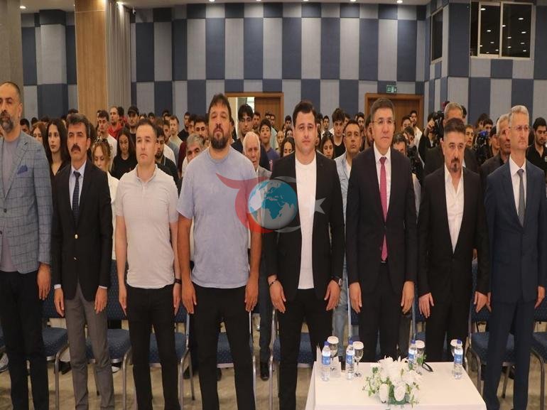 Milli güləşçi Rıza Kayaalpe fəxri doktorluq ünvanı