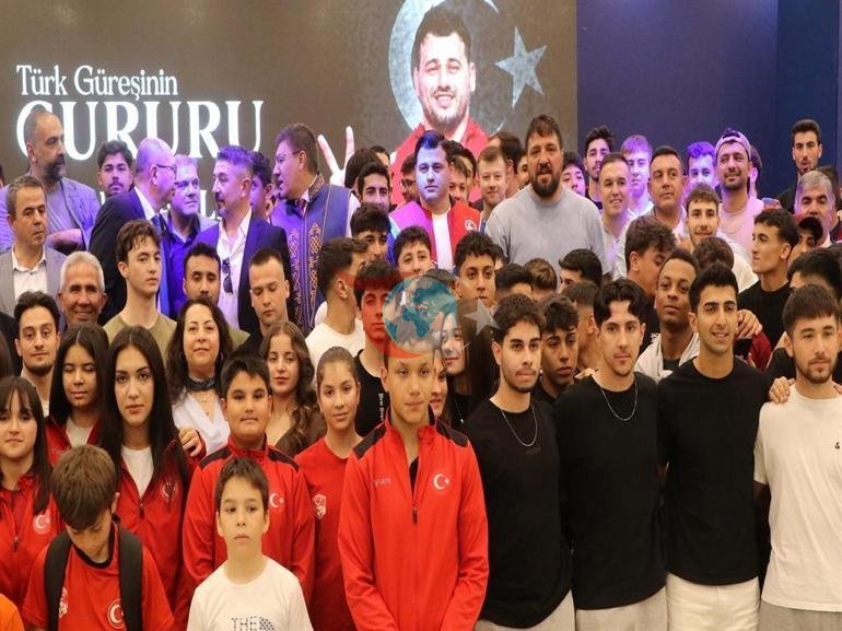 Milli güləşçi Rıza Kayaalpe fəxri doktorluq ünvanı