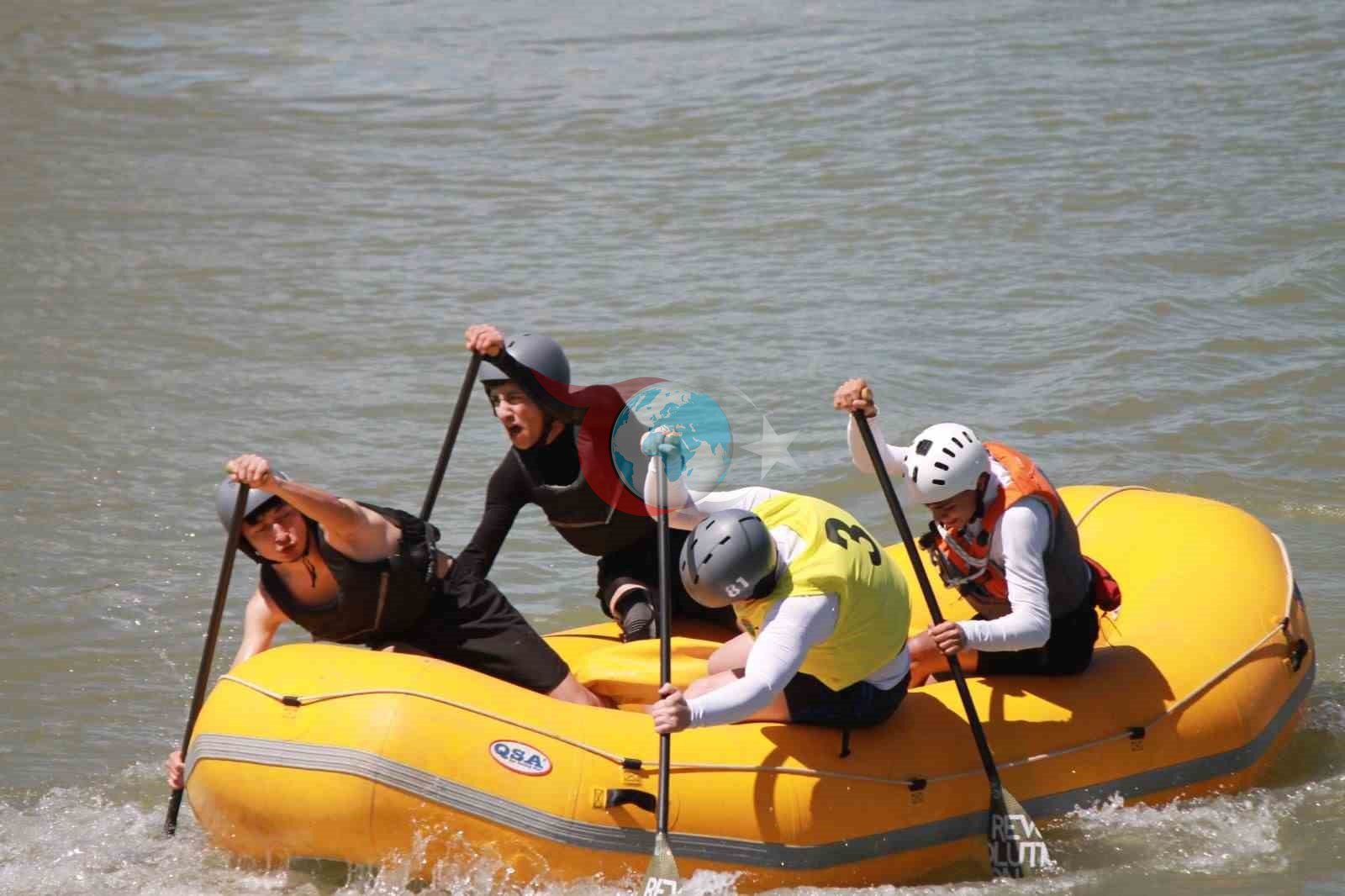 Düzce Okulları Rafting Şampiyonasında Başarıya Koşuyor