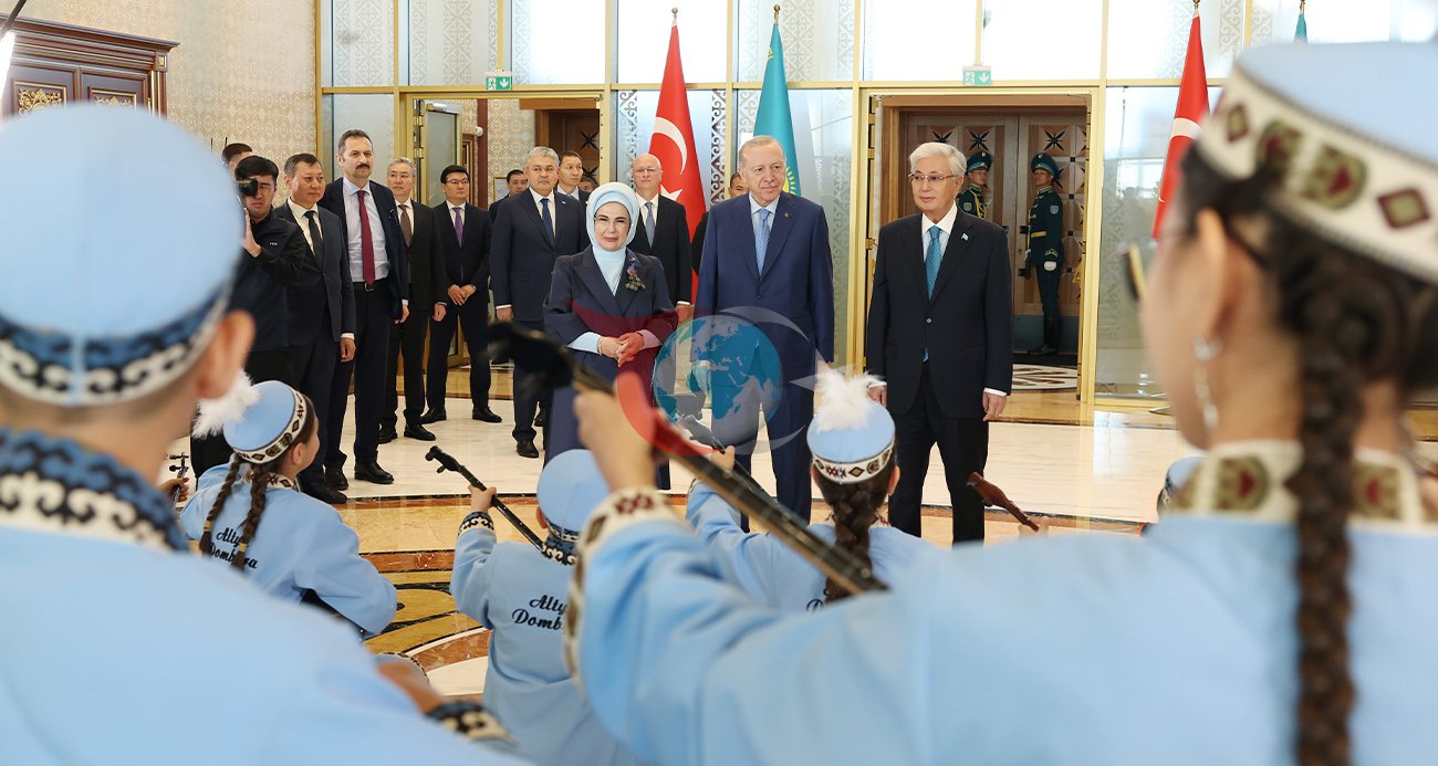 Erdoğan'a Astana'da Dombra Sürprizi: Kazak Çocuklardan Özel Karşılama