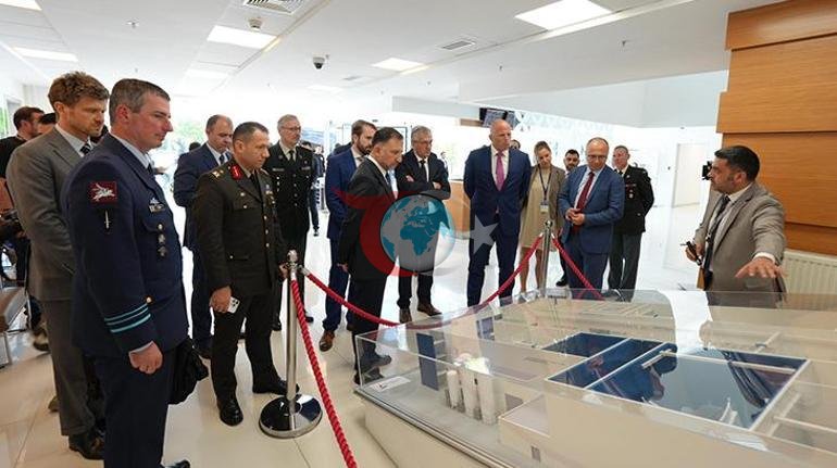 Belçika Savunma Bakanı Francken TUSAŞı ziyaret etti