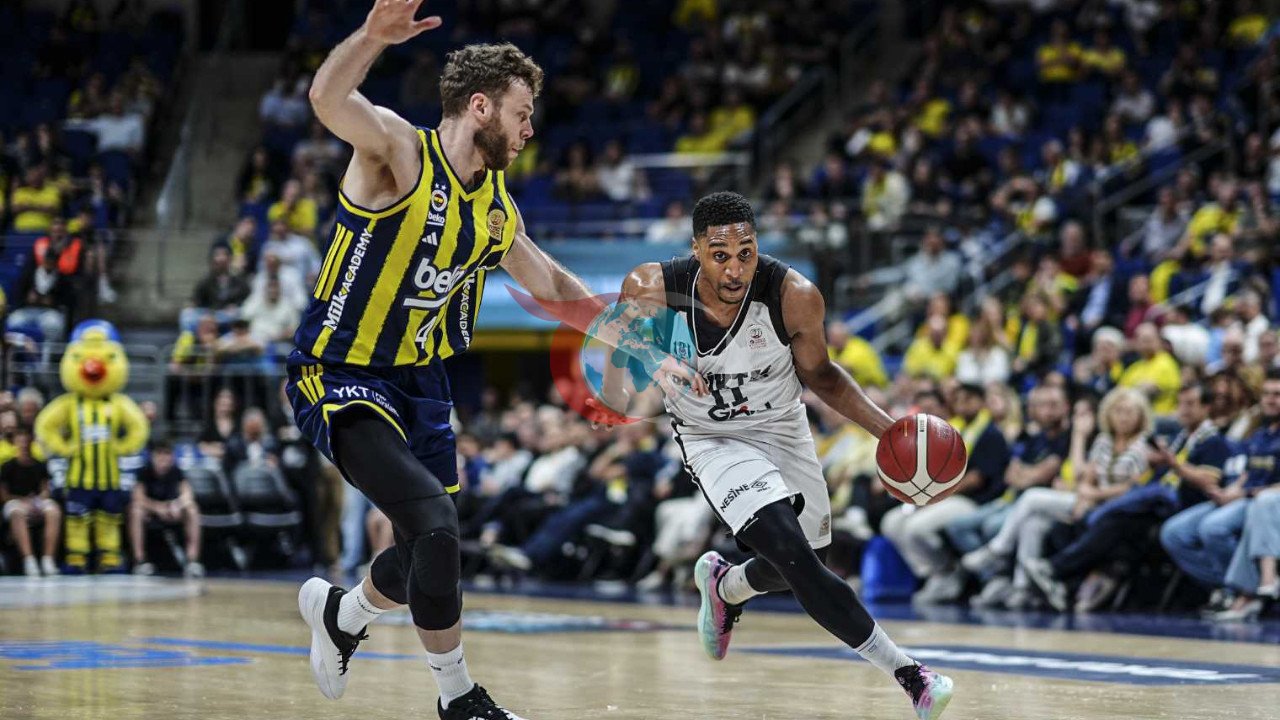 Beşiktaş, Fenerbahçe'yi Mağlup Ederek Liderliğini Korudu