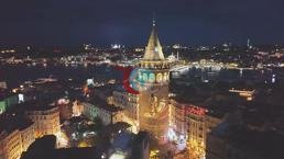 Galata Kulesi’nde anlamlı mesaj! Havadan çekilen görüntüler hayran bıraktı