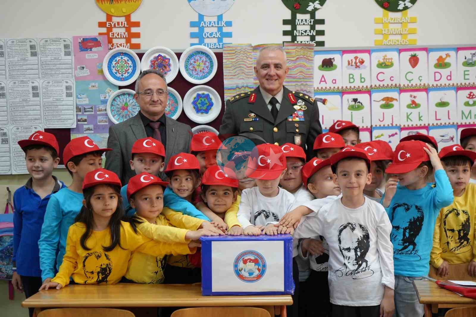 Samsun'da Öğrencilerin Mehmetçik Mektupları Coşku Yarattı