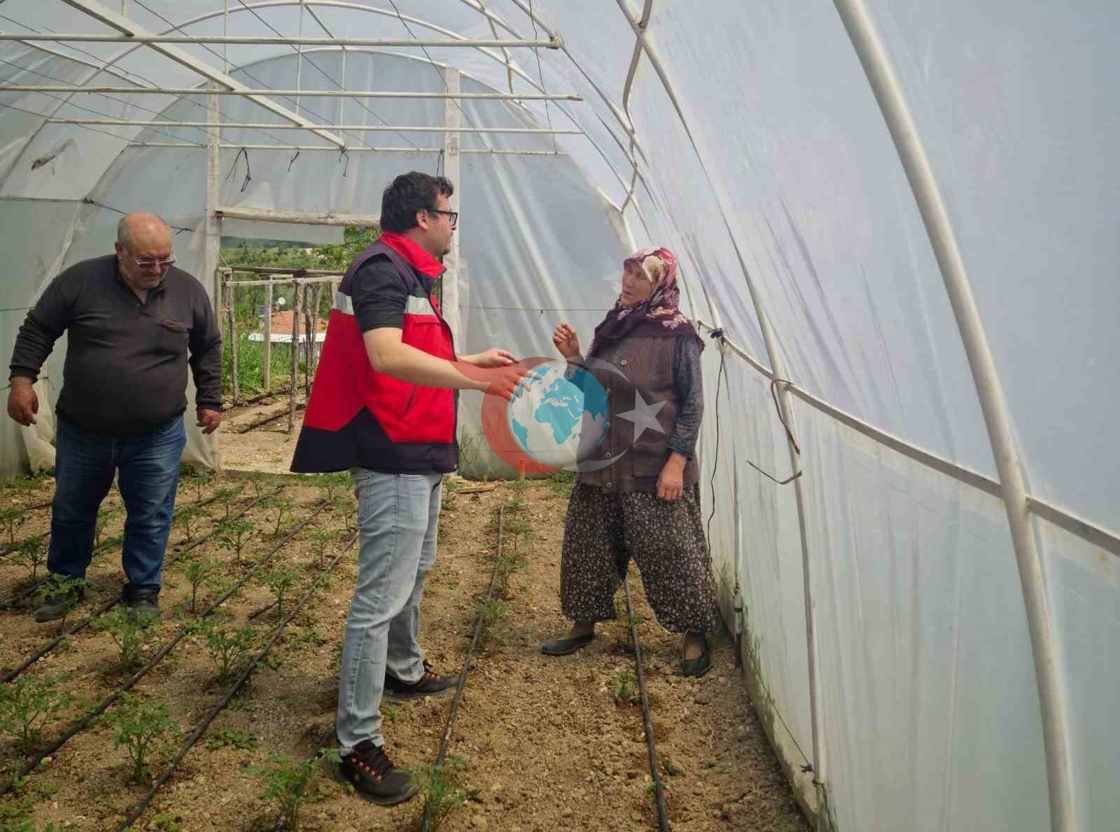 Hisarcık’ta üreticiler sebze yetiştiriciliği konusunda bilgilendirildi