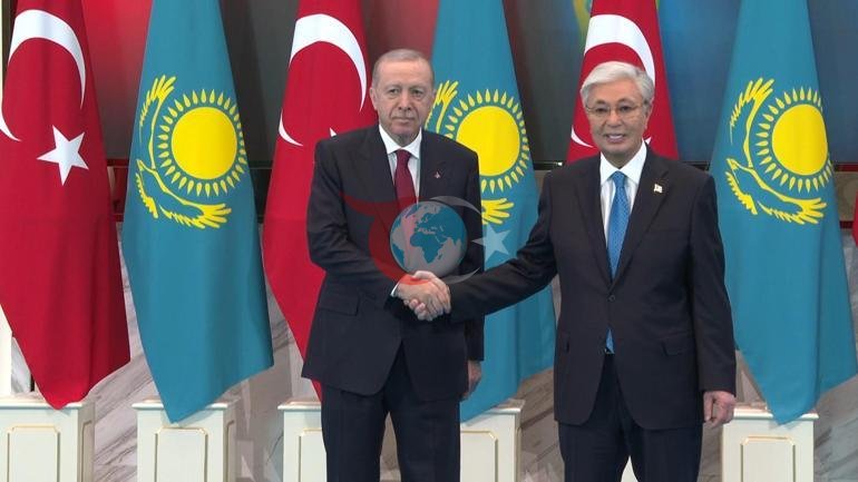 Cumhurbaşkanı Erdoğan, Kazakistan Cumhurbaşkanı Tokayev ile bir araya geldi