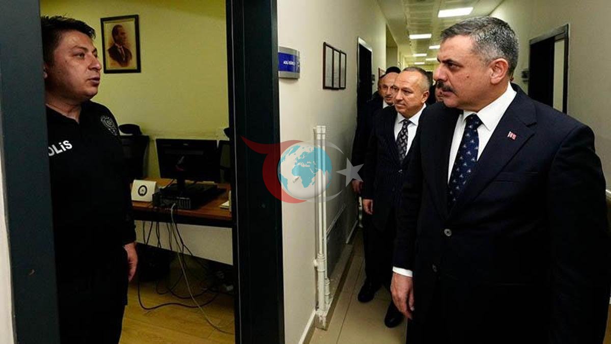 Bakan Çiftçi'den Polis Merkezine Anlamlı Ziyaret