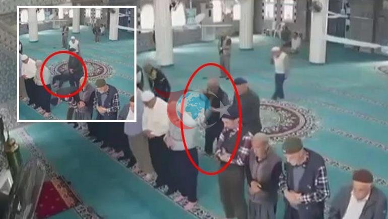 Namaz əsnasında infarkt keçirdi, imam imdadına gəldi Dəhşət anları kamerada