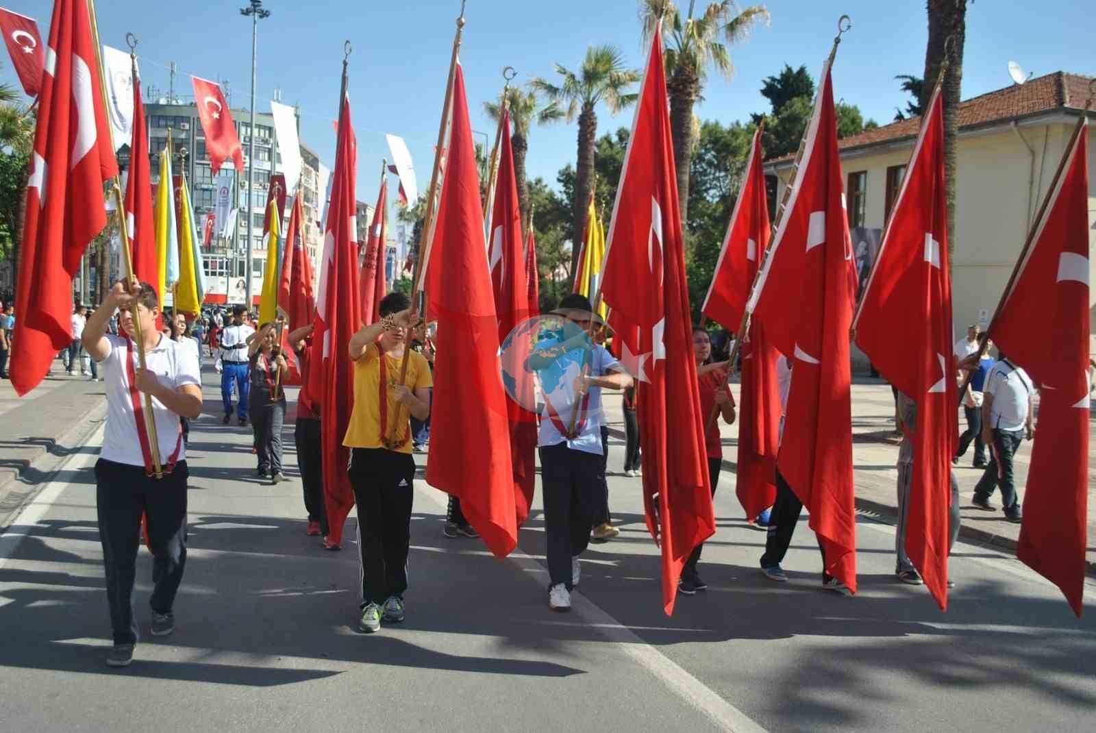 Dənizlidə Gənclik Həftəsi Entuziazmı Tam Sürətlə Başlayır