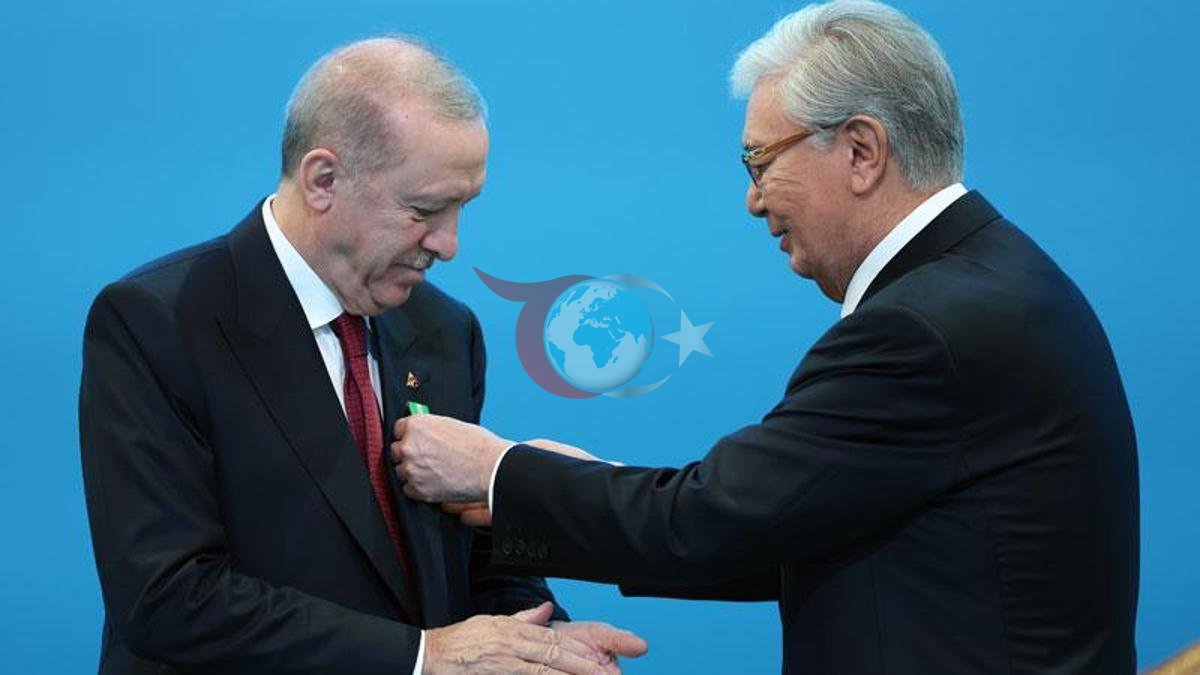 Cumhurbaşkanı Erdoğan'a Kazakistan'dan Prestijli Hoca Ahmet Yesevi Nişanı