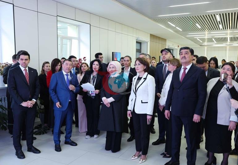 Əminə Ərdoğan Qazaxıstanda Sıfır Tullantı Təhsil Laboratoriyasını açdı