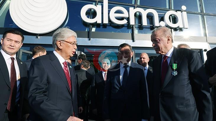 Erdoğan, Astana'daki Yapay Zeka Merkezini Ziyaret Etti