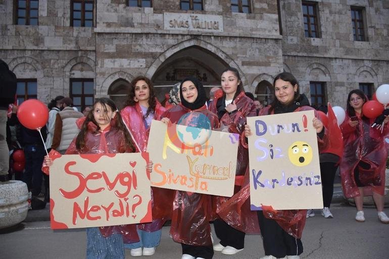 Sivasda 3-cü Beynəlxalq Film Festivalı kortejlə başladı