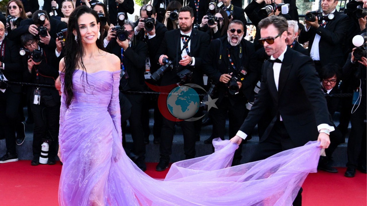 Demi Moore Cannes'da Kırmızı Halıda Büyüledi