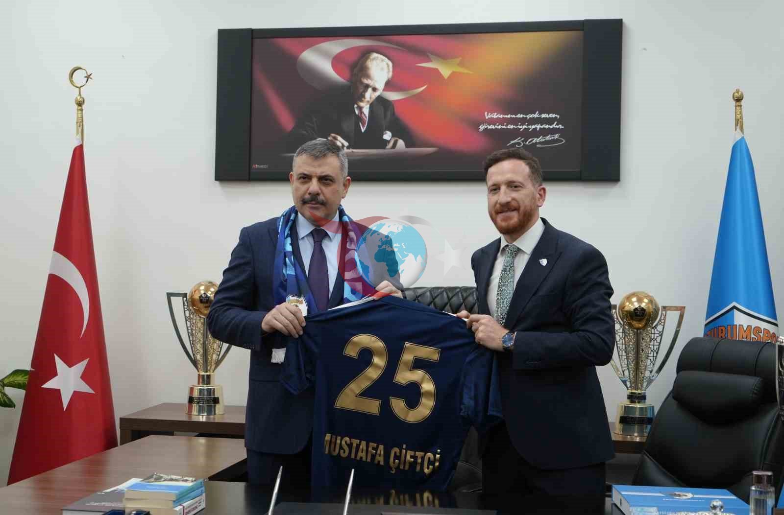 İçişleri Bakanı Çiftçi'den Erzurumspor'a Destek Ziyareti