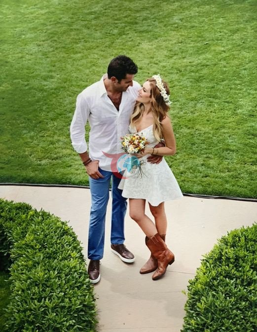 Sinem Kobal ile Kenan İmirzalıoğlu evliliklerinin 10'uncu yılını kutladı - Resim : 2