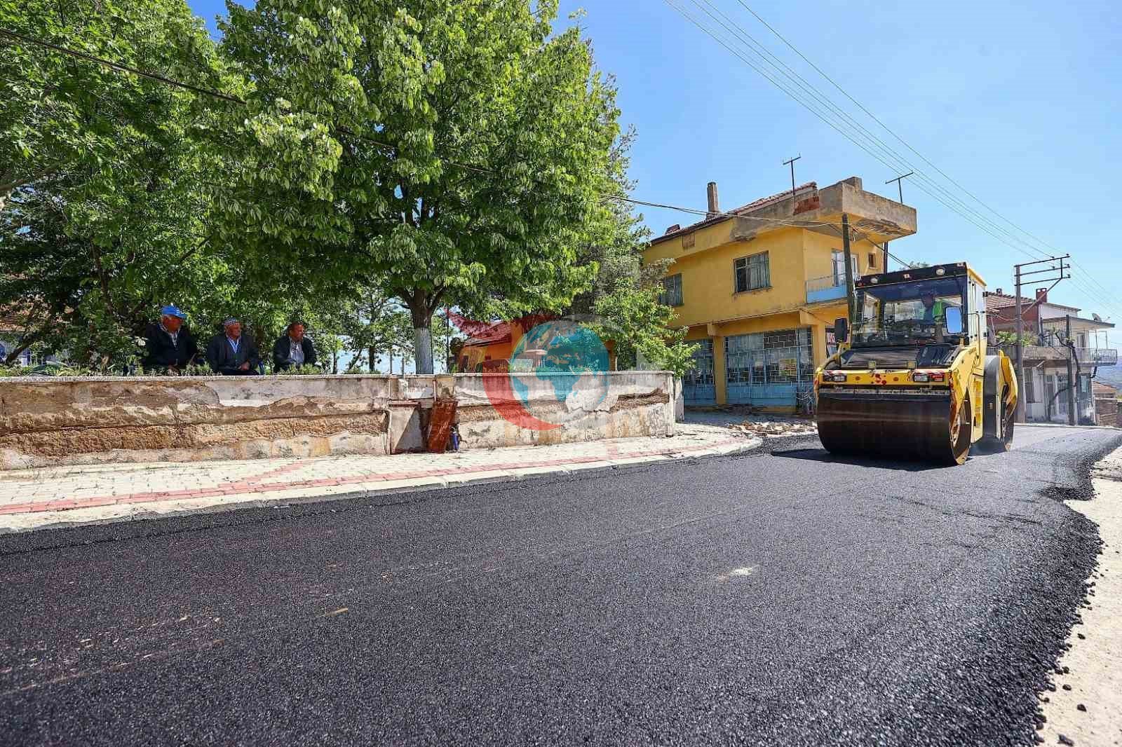 Denizli Büyükşehir Akkent Mahallesi’nde sıcak asfalt çalışmalarına başladı