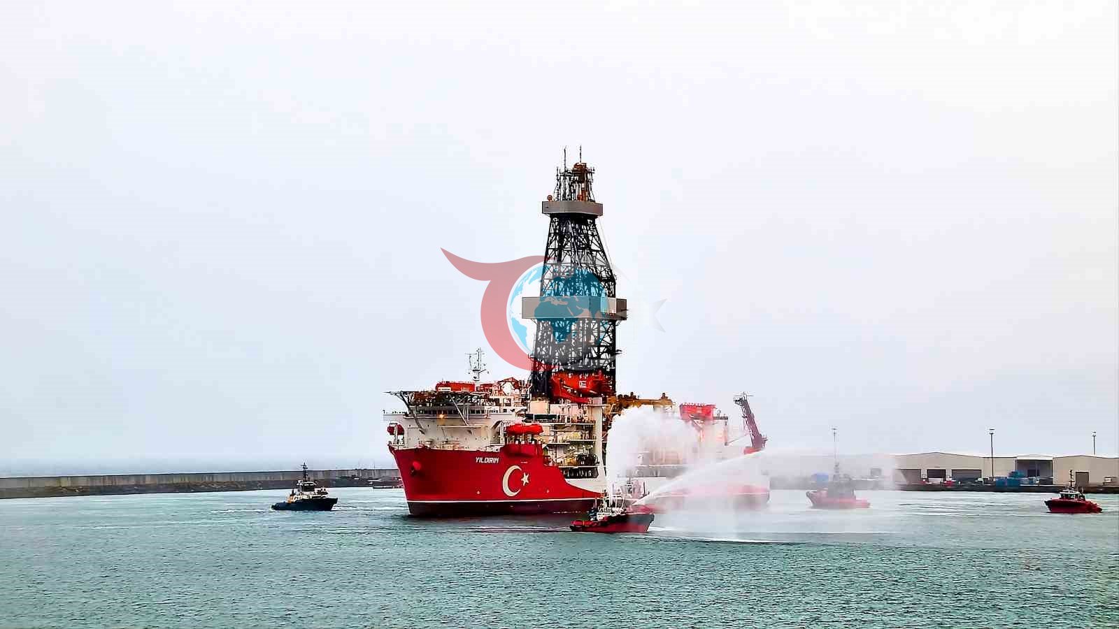 Yıldırım Sondaj Gemisi Karadeniz'de İlk Görevine Başladı