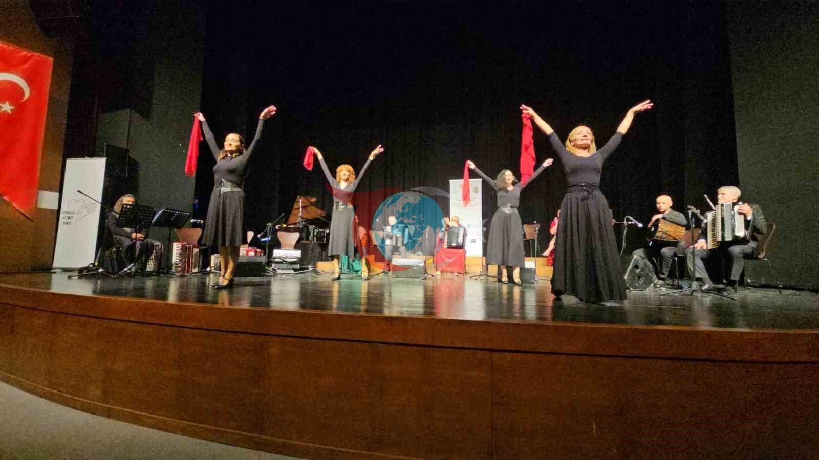 İzmirli Sanatçı İstanbul Uluslararası Akordeon Festivalinde Jüri Üyeliği Yaptı