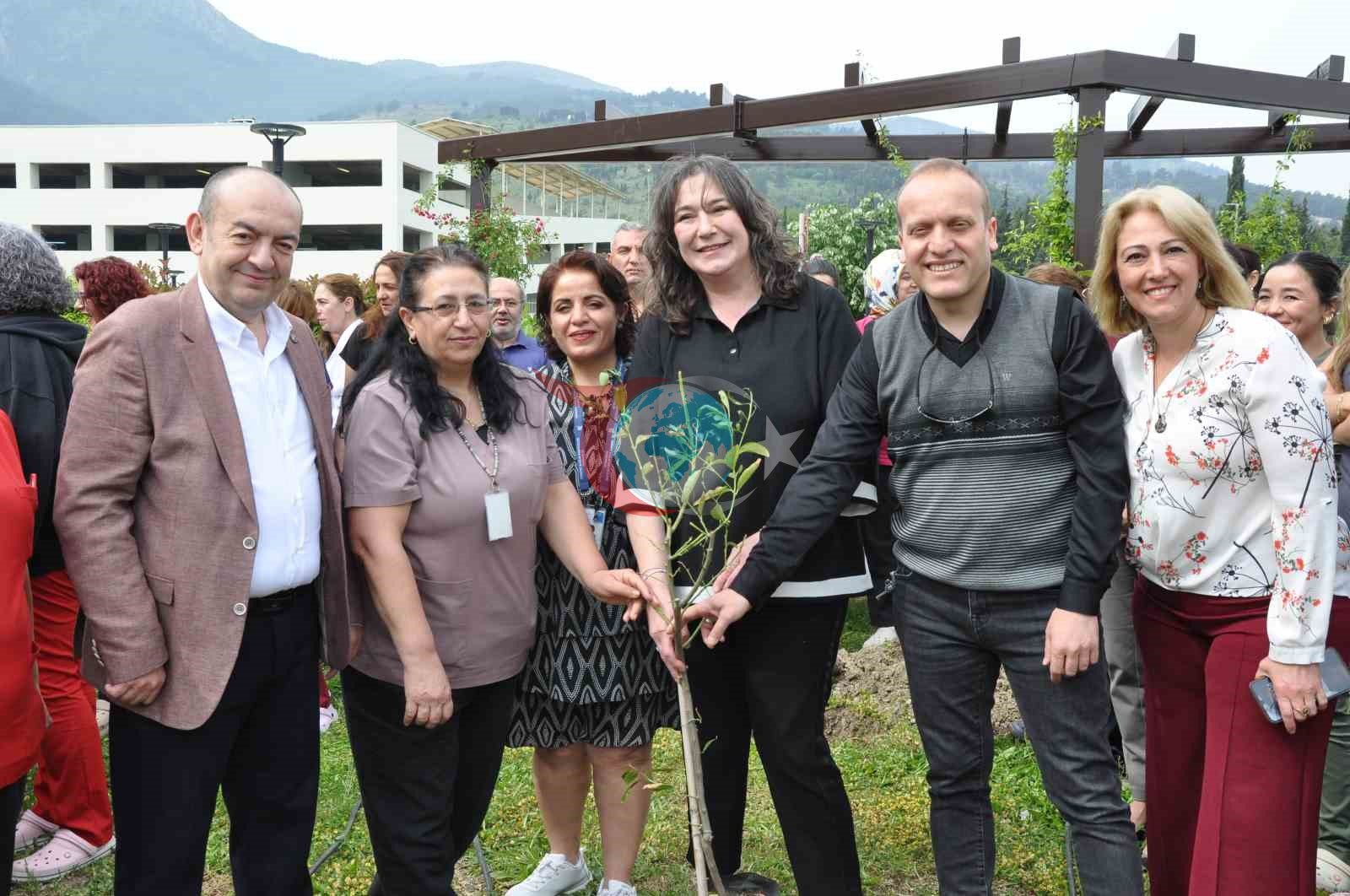 Manisa'da Hemşirelere Özel 'Umut Bahçesi' Hayata Geçti