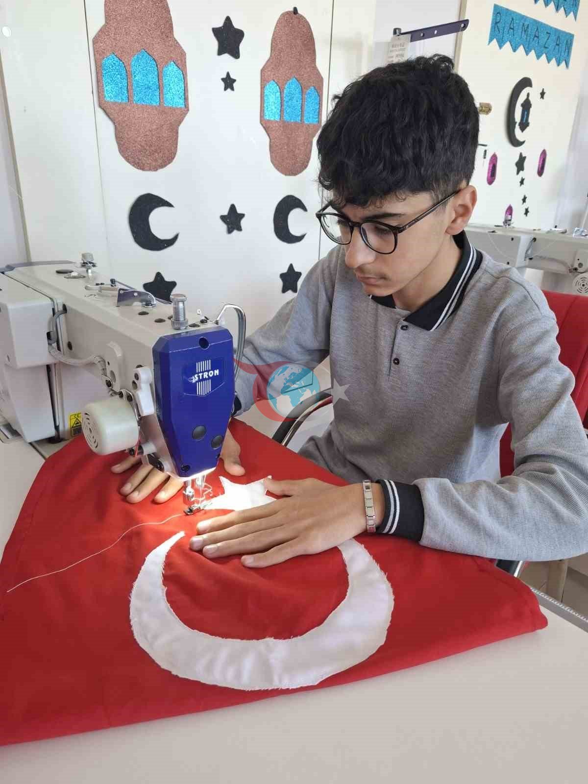Maarifin Kalbinde Marifetli Genรงlik