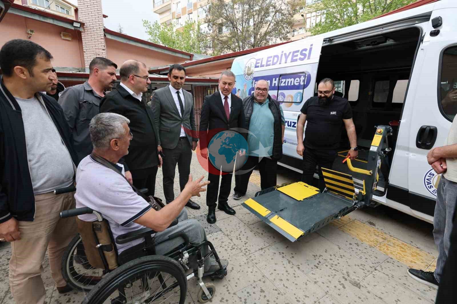 Sivas Belediyesi'nden Engellilere Büyük Destek: Yeni Hizmet Araçları Tanıtıldı