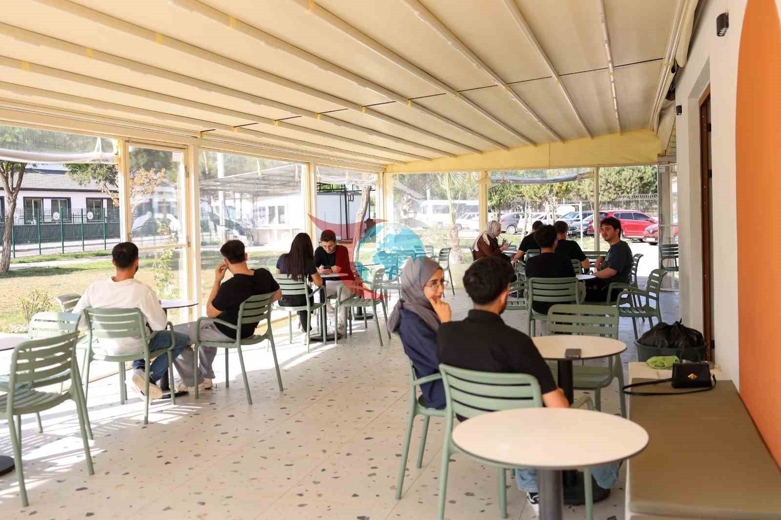 Efeler Belediyesi'nden Gençlere Sosyal Yaşam Alanı: Yurt Kafe