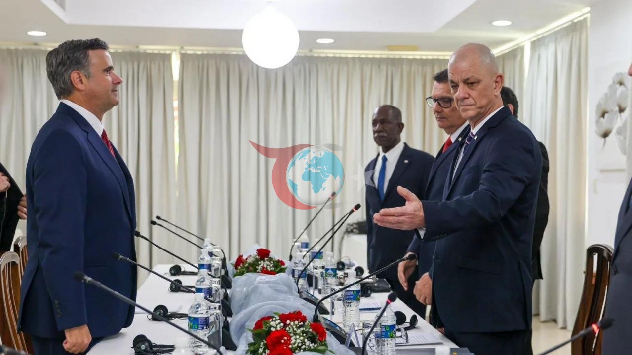 CIA Direktörü Küba'da: Tarihi Görüşme ve Gelecek Vaatleri