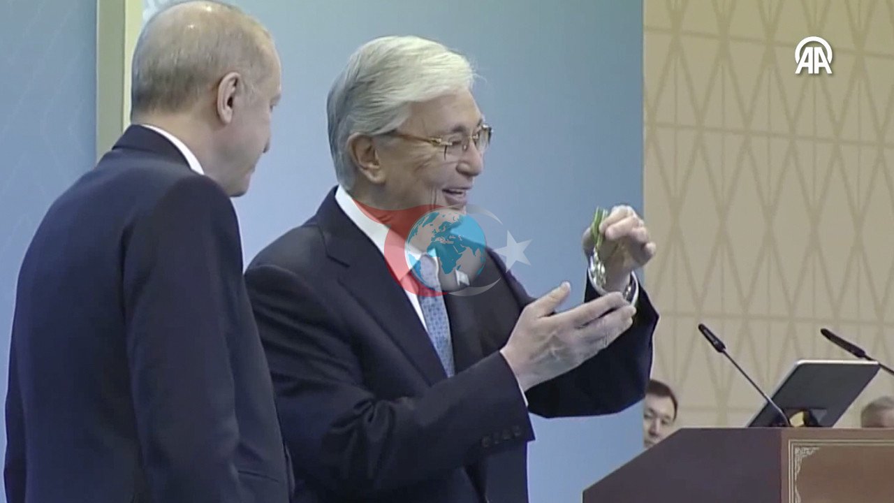 Erdoğan'a Kazakistan'dan 'Hoca Ahmet Yesevi Nişanı' Onuru