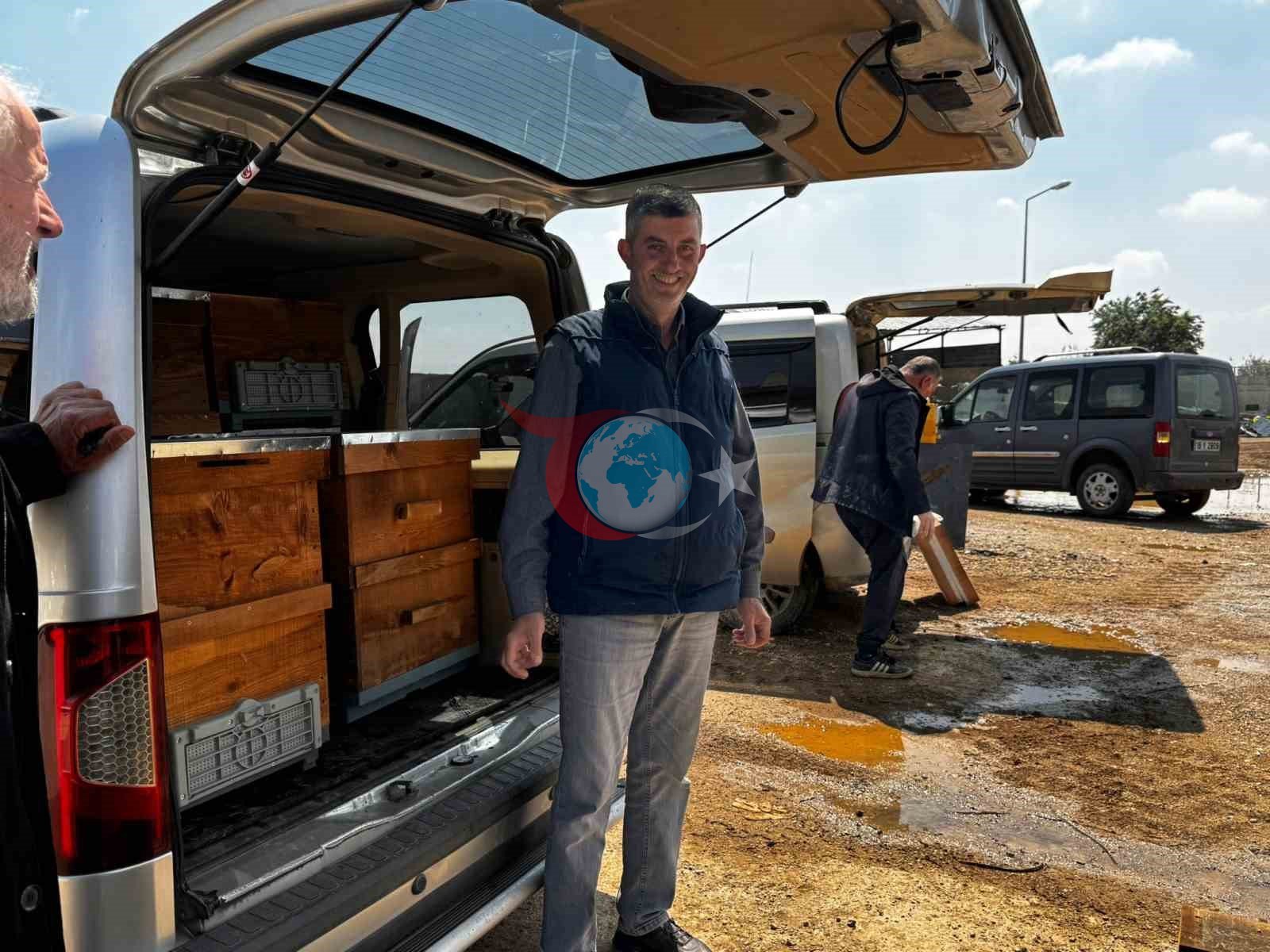 Bursa'dan İnegöl'e Arıcılıkta Destek: 345 Kovan Dağıtıldı