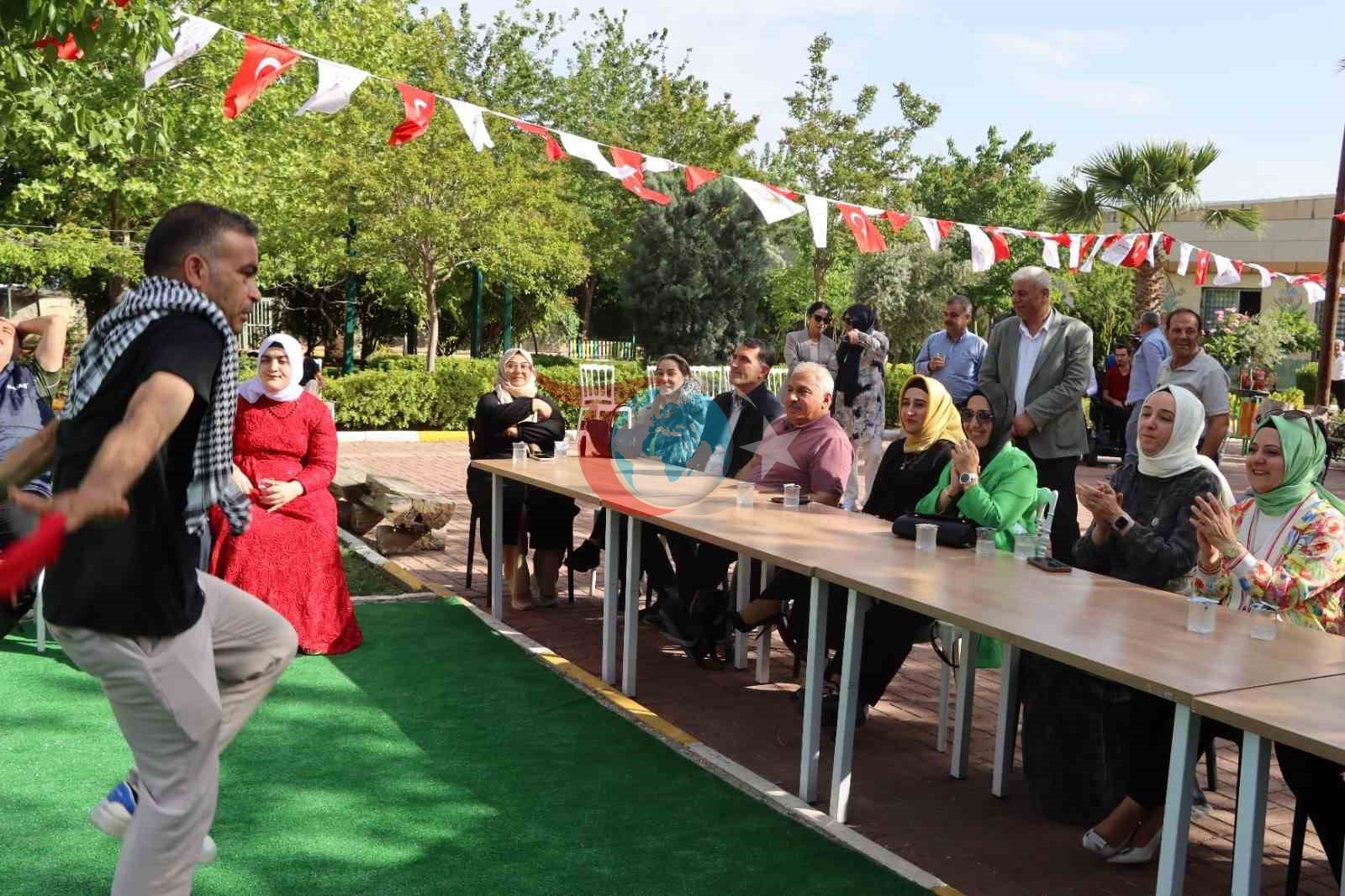 Engelsiz hayatlar sฤฑra gecesiyle moral buldu