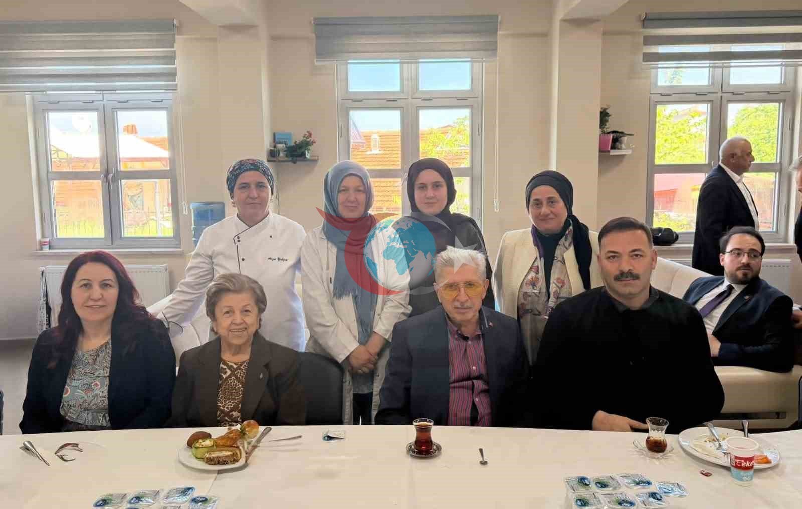 Prezidentin Ali Məşvərət Şurasının üzvü Zoöksaltan Zoöksaltan Könül