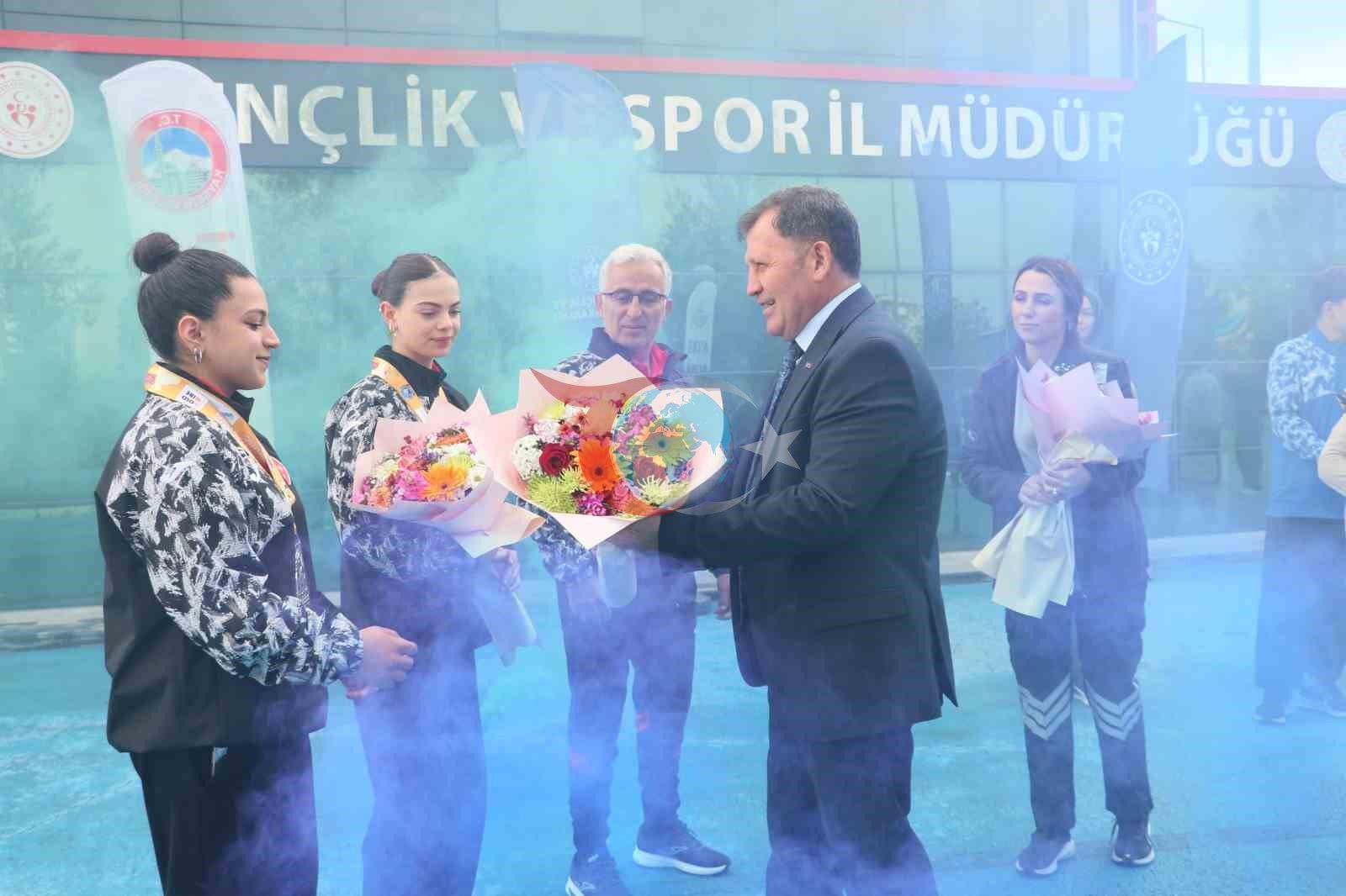 Avrupa Bilek Güreşi'nde Türk Sporcularından Büyük Başarı