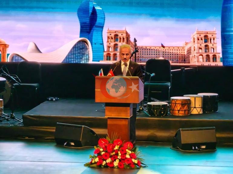 Bakan Uraloğlu: Azerbaycan ile ilişkiler herhangi iki devletin ötesinde