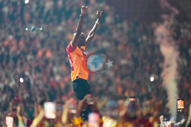 Galatasaray RAMS Park'ta şampiyonluk kupasına kavuştu - Resim: 2