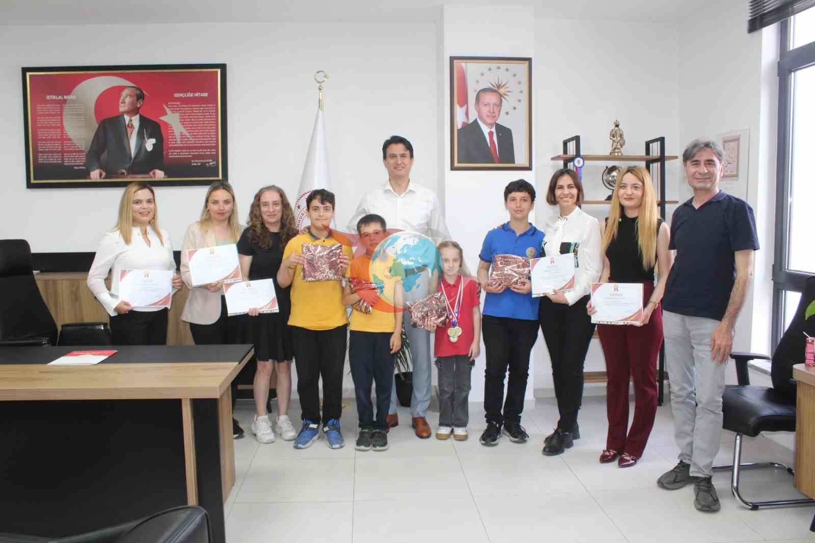 Köyceğiz'de Akıl ve Zeka Oyunları Şampiyonlarına Ödül